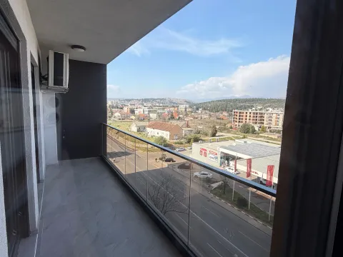 Izdavanje, dvosoban stan, 66m², Stari Aerodrom, Podgorica - image 5