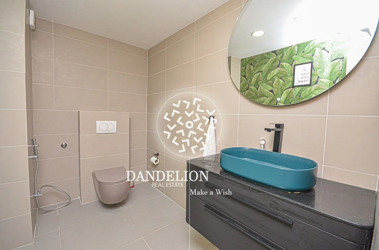 Izdavanje, stan, 300m², Gorica C, Podgorica