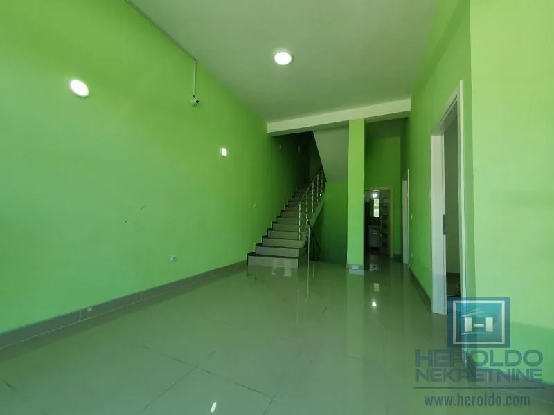 Sale, office space, 189m², Aqua park, Jagodina