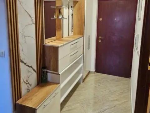 Rent, two bedroom apartment, 65m², Pobrežje, Podgorica - image 2