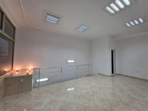 Prodaja, poslovni prostor, 82m², Podgorica, Crna Gora - image 4