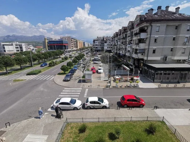 Rent, three bedroom apartment, 88m², Stari Aerodrom, Podgorica