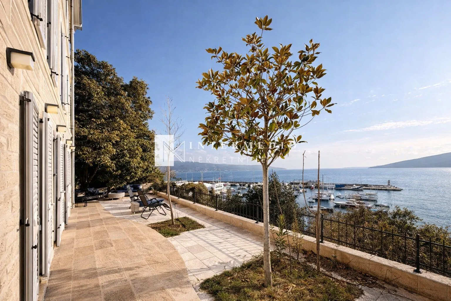 Prodaja, četvorosoban stan, 106m², Centar, Herceg Novi