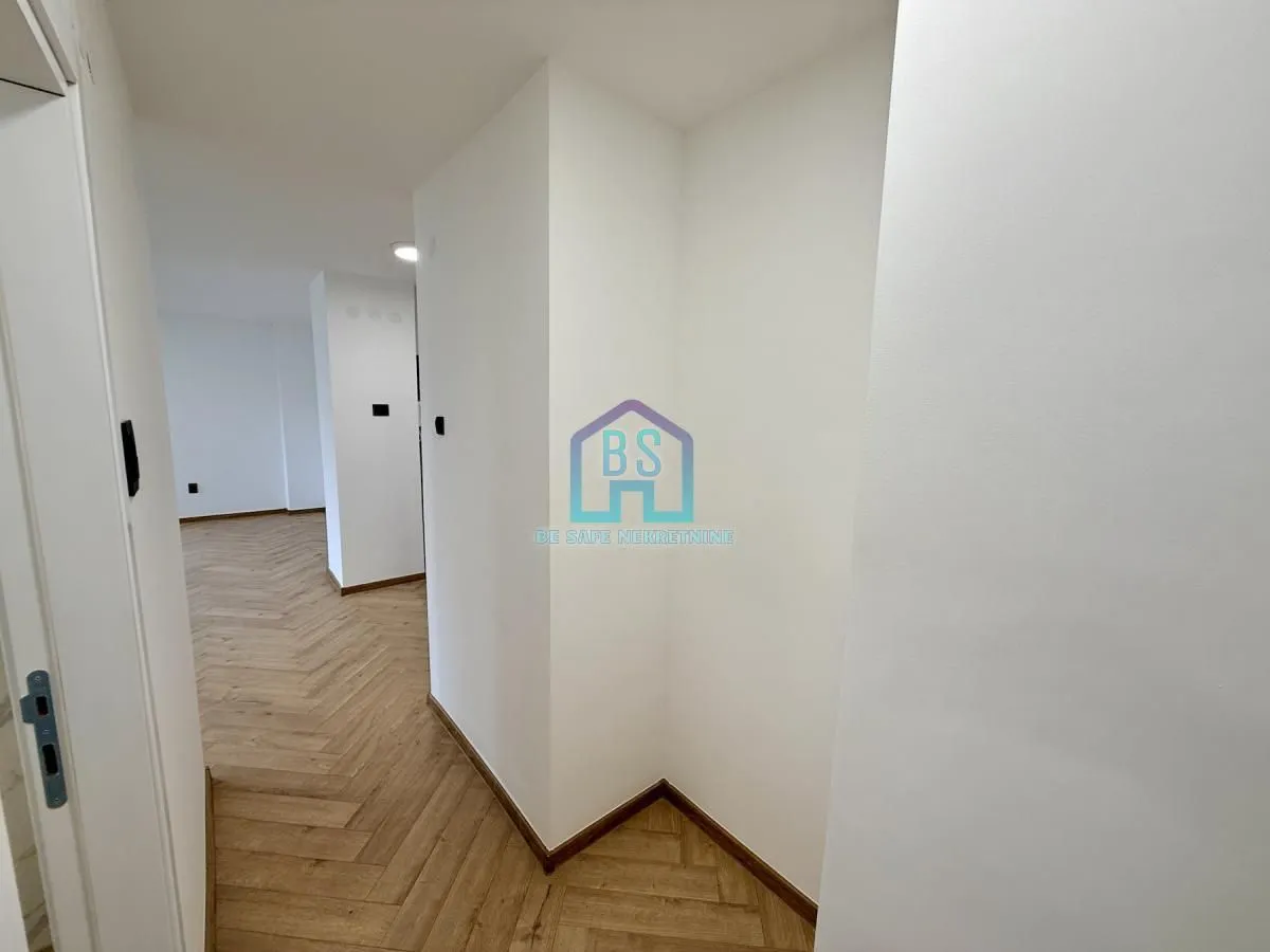 Prodaja, trosoban stan, 73m², Bulevar Oslobodjenja, Novi Sad Sve Podlokacije