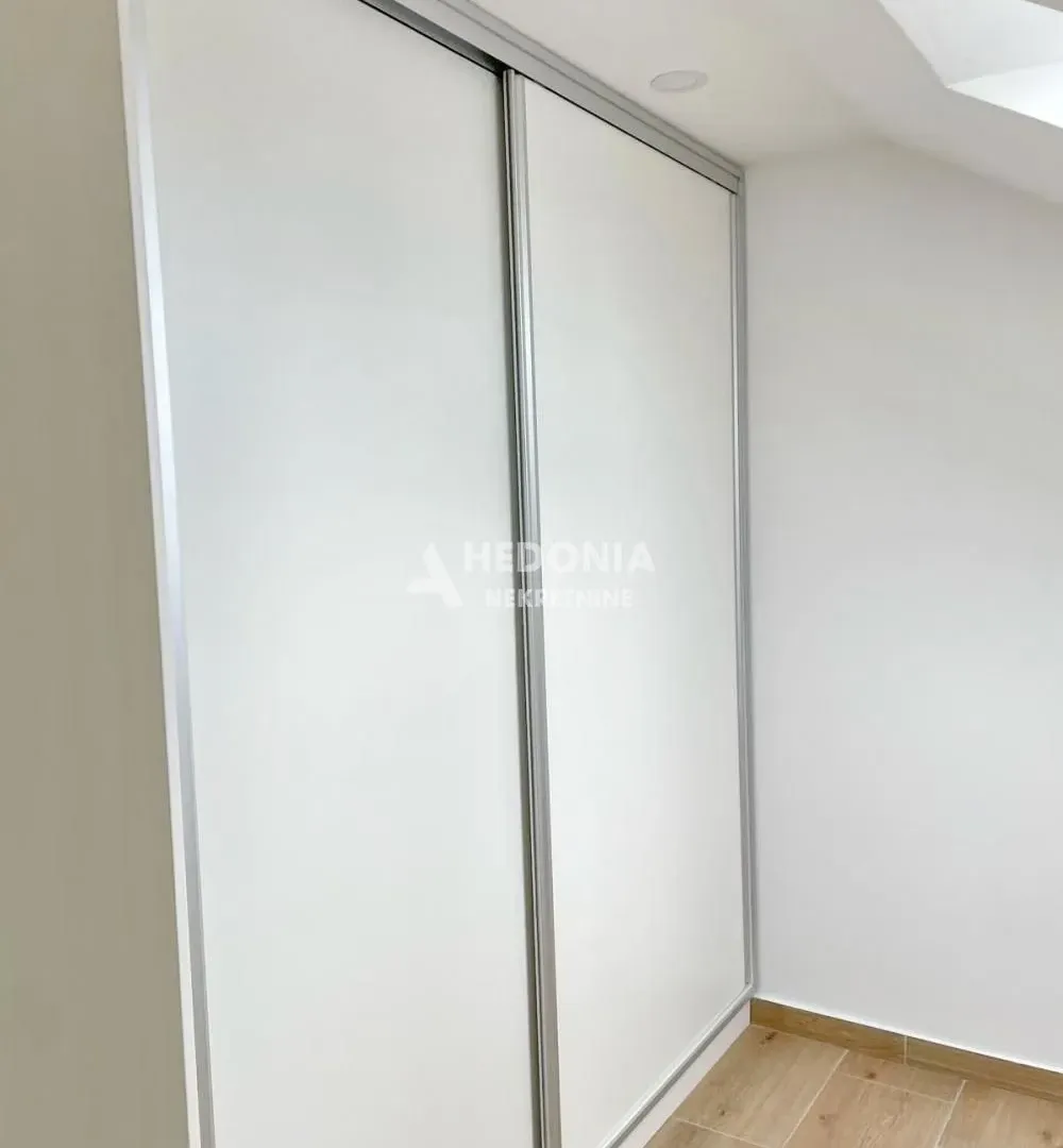 Sale, four bedroom apartment, 125m², Obrenovac, Beograd