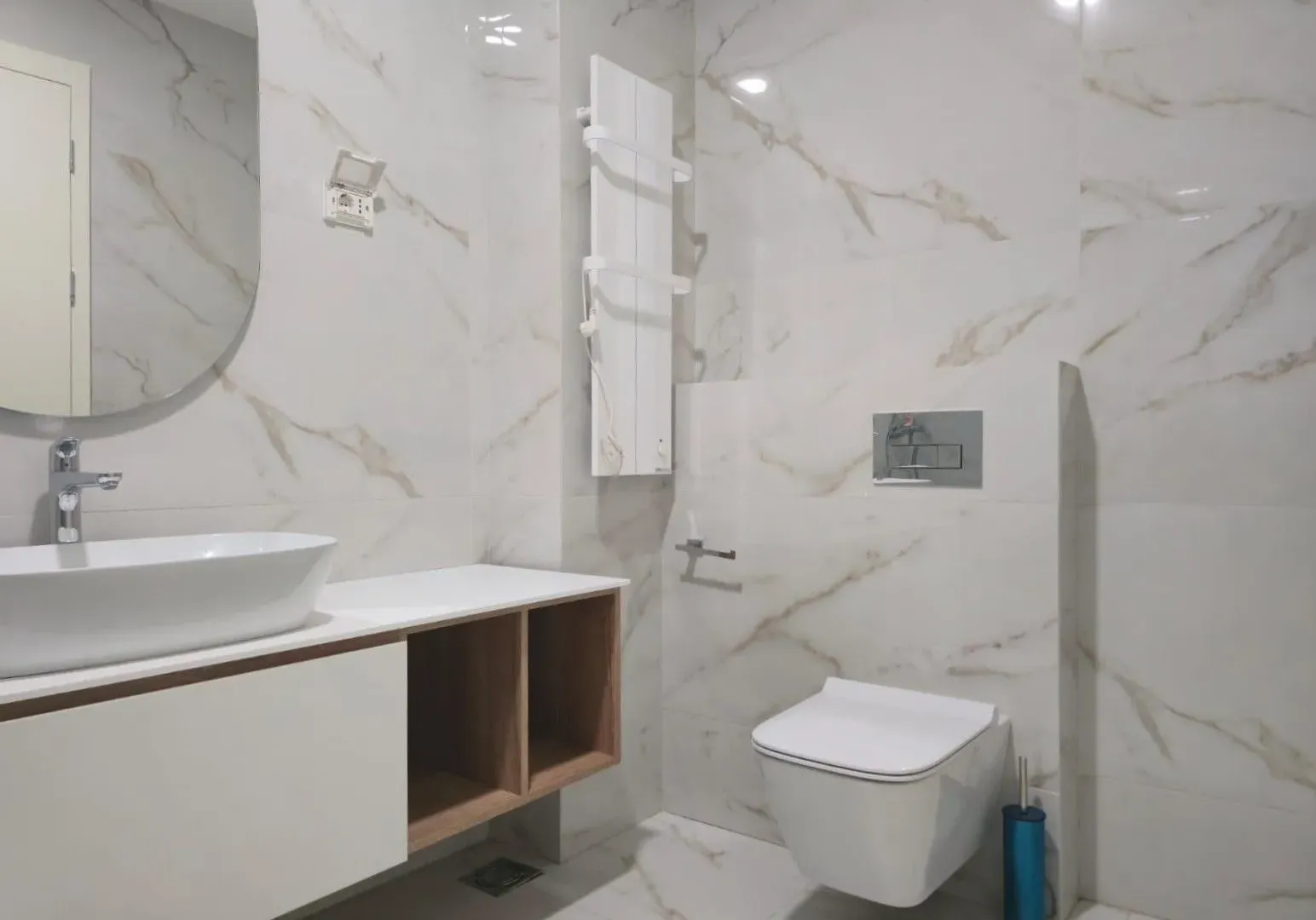 Izdavanje, trosoban stan, 107m², Kruševac, Podgorica