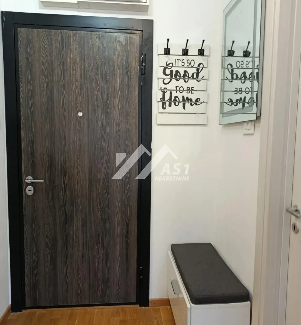 Izdavanje, stan, 30m², Grbavica, Novi Sad Sve Podlokacije