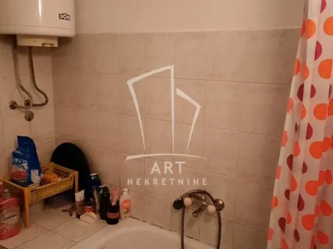 Prodaja, dvosoban stan, 45m², Kluz, Zvezdara Sve Podlokacije - image 3