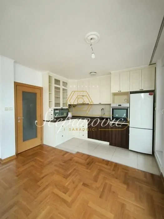 Prodaja, trosoban stan, 70m², Podbara, Novi Sad Sve Podlokacije