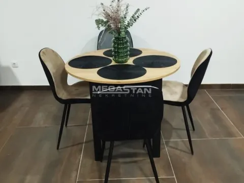 Rent, two bedroom apartment, 70m², Pančevo, Srbija - image 9