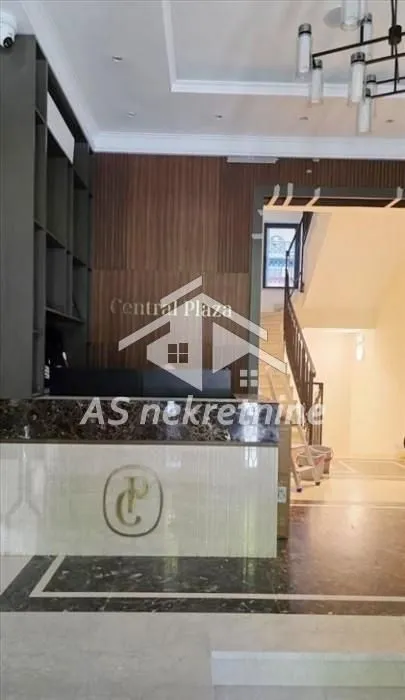 Izdavanje, trosoban stan, 95m², Savski Venac, Beograd
