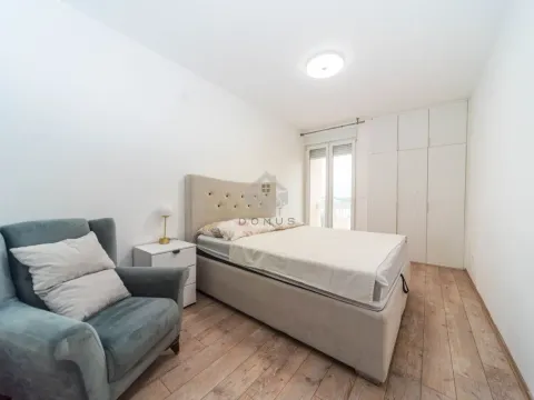 Prodaja, dvosoban stan, 63m², Centar, Podgorica - image 8