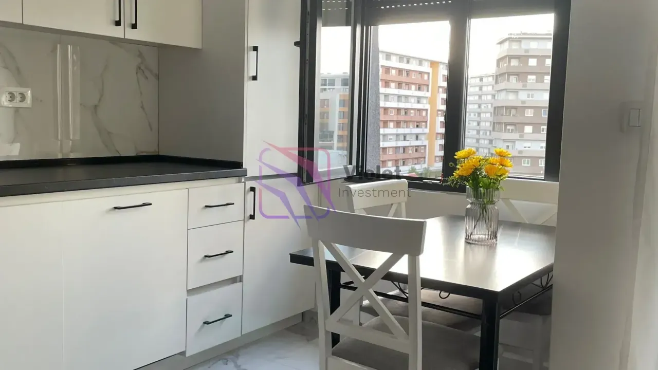 Izdavanje, jednosoban stan, 39m², Central Point, Podgorica