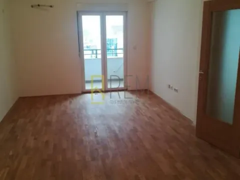 Rent, two bedroom apartment, 70m², Stari Aerodrom, Podgorica - image 7