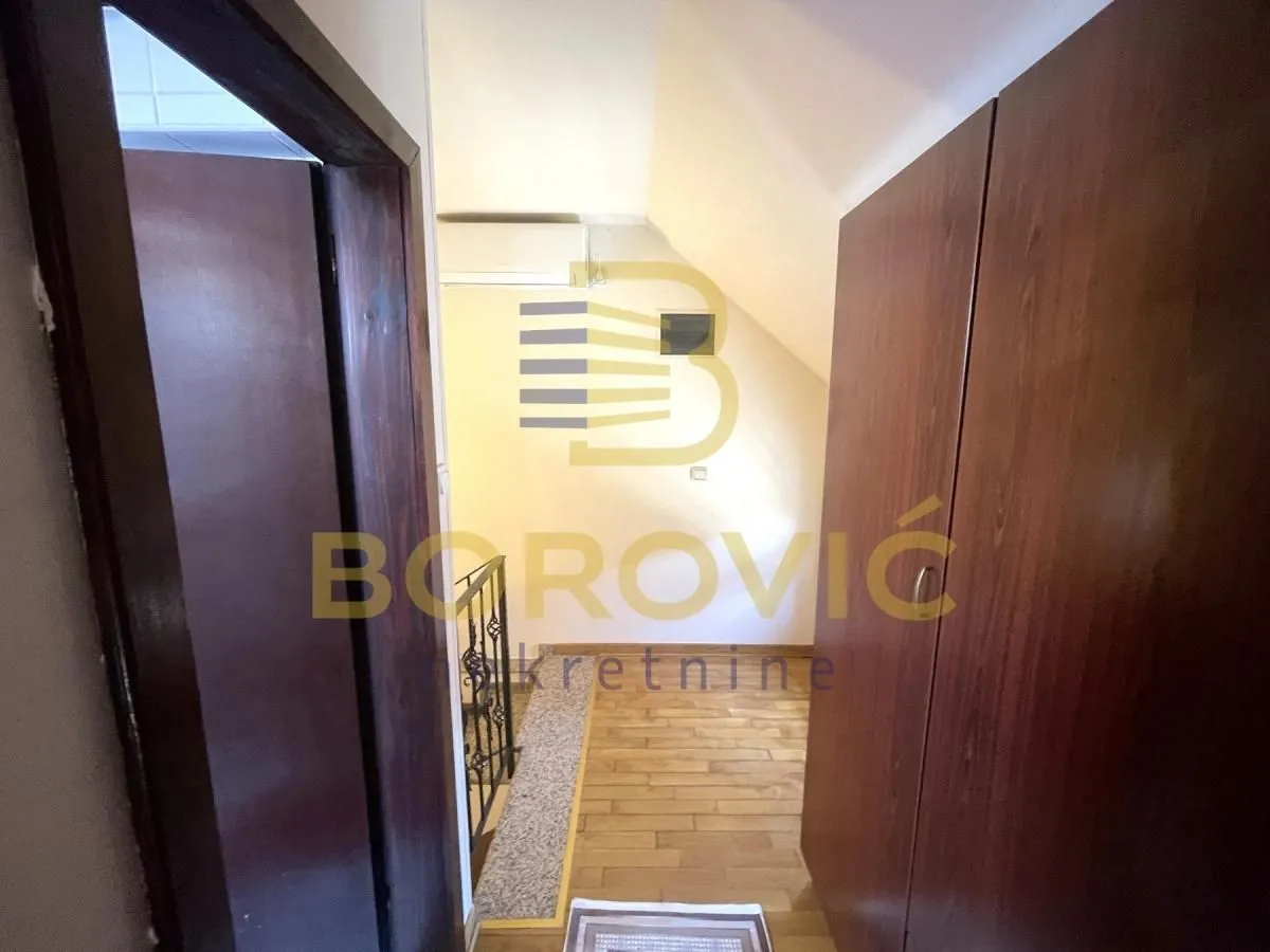 Rent, house, 80m², Surčin, Beograd
