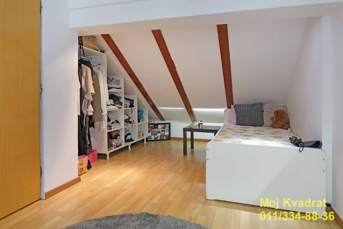 Sale, four bedroom apartment, 104m², Stari Grad, Beograd