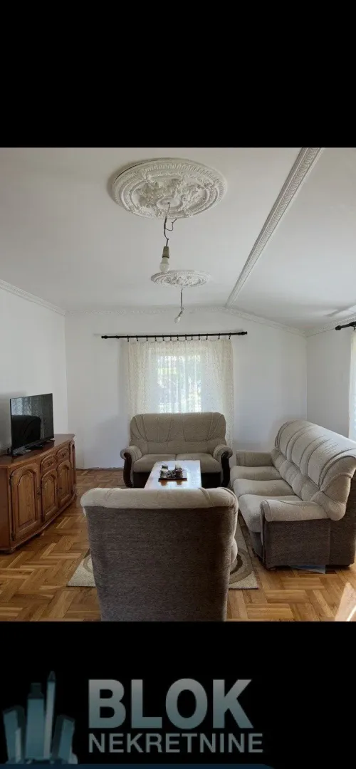 Izdavanje, dvosoban stan, 110m², Gornja Gorica, Podgorica
