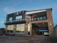 Izdavanje, poslovni prostor, 400m², Čenej, Novi Sad Sve Podlokacije - image 1