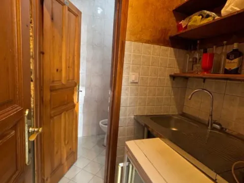 Izdavanje, poslovni prostor, 37m², Ljubović, Podgorica - image 7