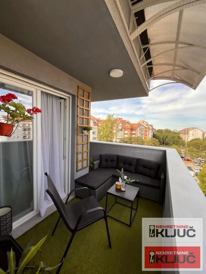 Prodaja, stan, 100m², Novo naselje, Novi Sad