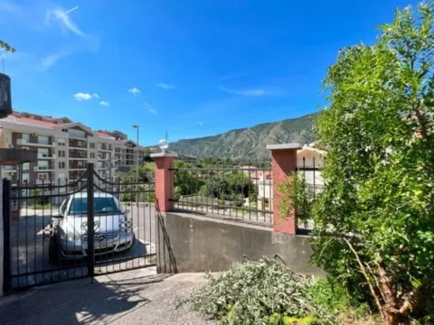 Prodaja, kuća, 200m², Kotor, Crna Gora - image 2