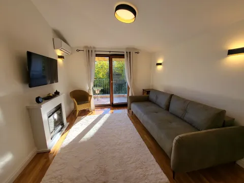 Rent, one bedroom apartment, 42m², Centar, Budva - image 12