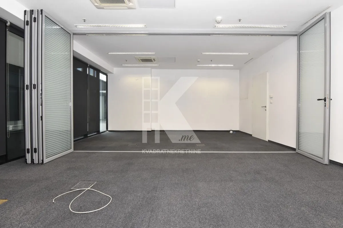 Rent, office space, 59m², Preko Morače, Podgorica