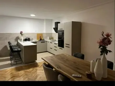 Rent, four bedroom apartment, 114m², Grbavica, Novi Sad Sve Podlokacije - image 5