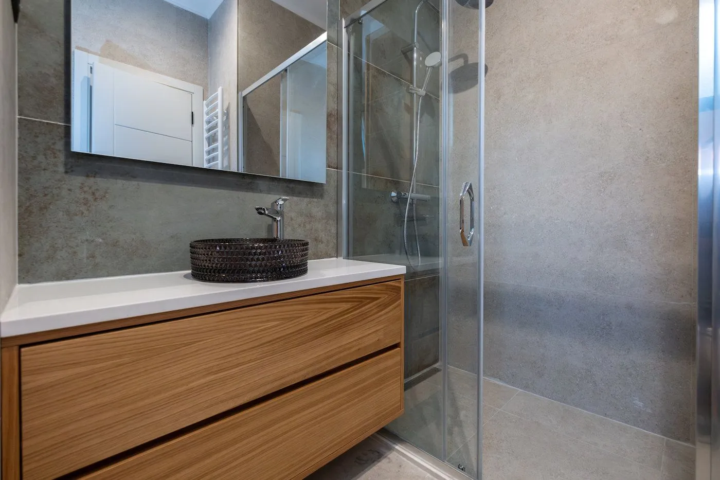 Izdavanje, kuća, 182m², Donja Gorica, Podgorica