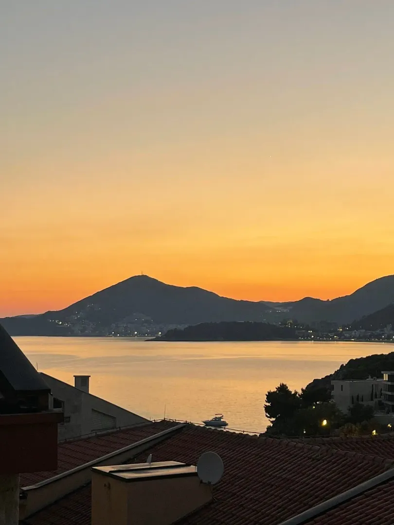 Rent, two bedroom apartment, 61m², Pržno, Budva