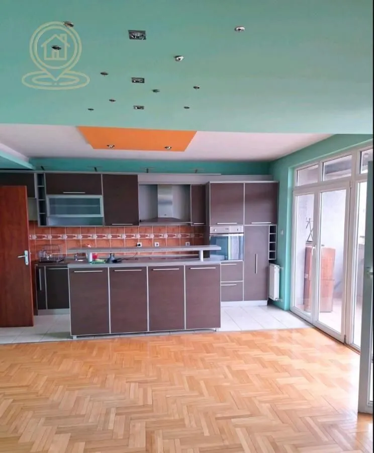 Prodaja, trosoban stan, 104m², Palilula, Niš