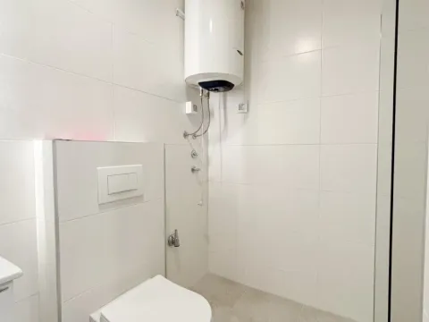 Prodaja, jednosoban stan, 46m², Stari Aerodrom, Podgorica - image 5