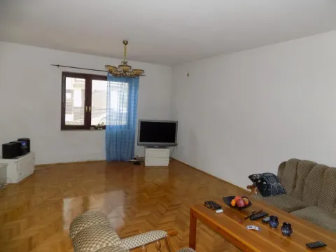 Prodaja, kuća, 315m², Tekija, Paraćin - image 9
