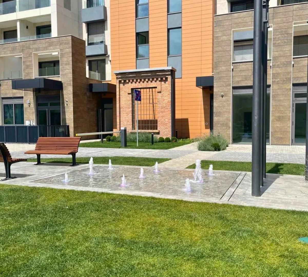Izdavanje, trosoban stan, 81m², Stari grad, Novi Sad