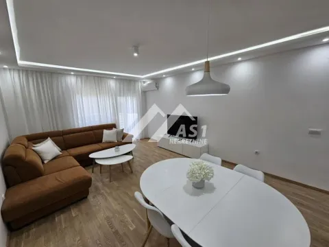 Izdavanje, dvosoban stan, 62m², Novi Sad Sve Podlokacije, Novi Sad