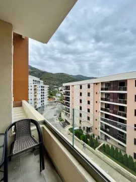 Rent, two bedroom apartment, 60m², Bečići, Budva - image 8