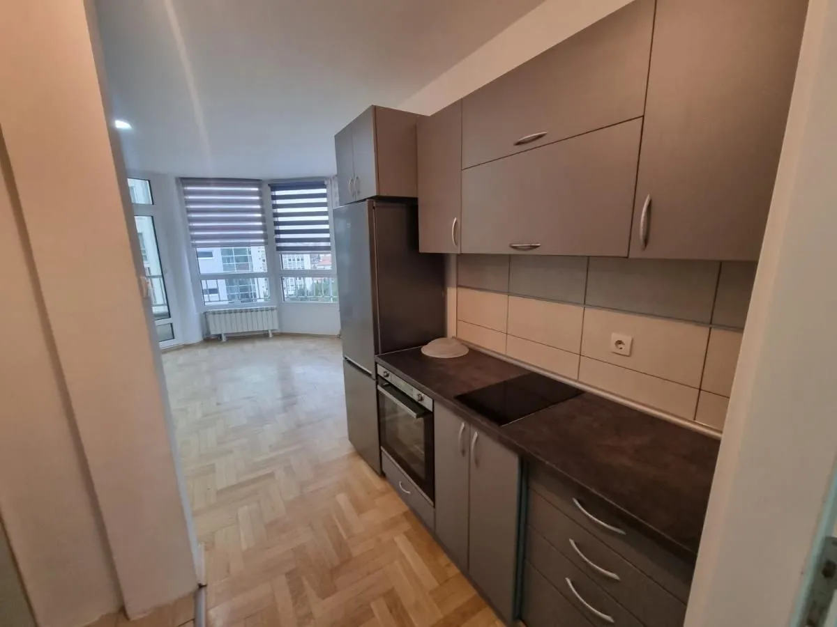 Prodaja, trosoban stan, 71m², Bulevar Evrope, Novi Sad Sve Podlokacije