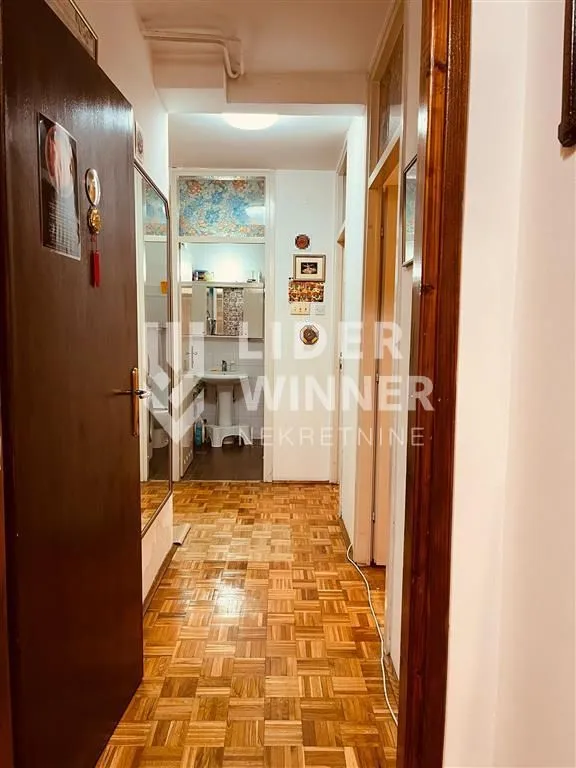 Prodaja, trosoban stan, 101m², Žarkovo, Beograd