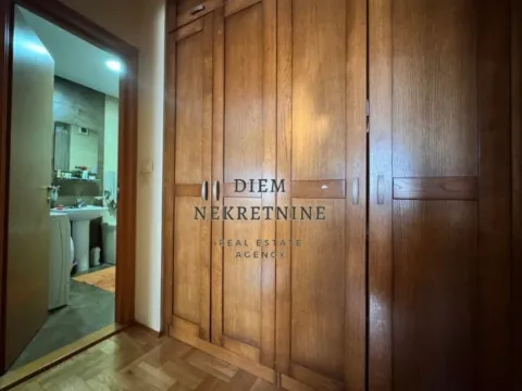 Izdavanje, dvosoban stan, 70m², Stari Aerodrom, Podgorica - image 5