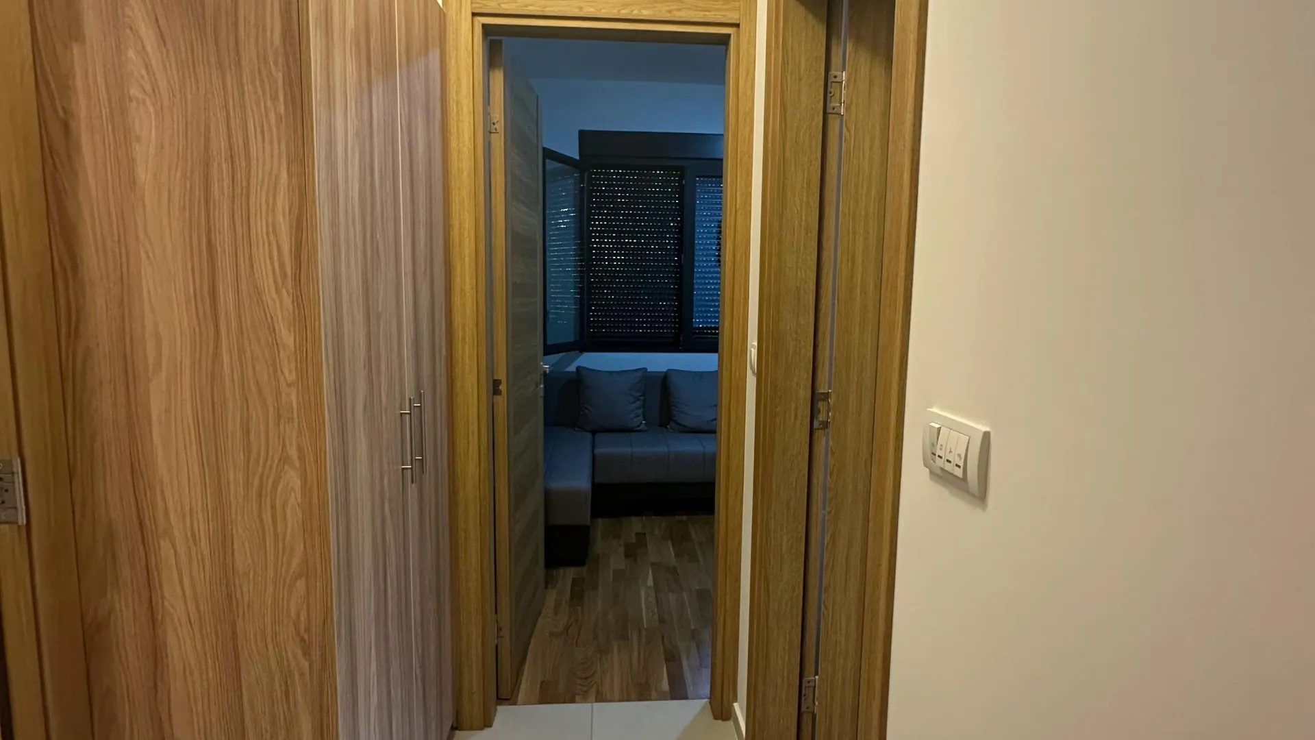 Prodaja, dvosoban stan, 70m², Centar, Tivat
