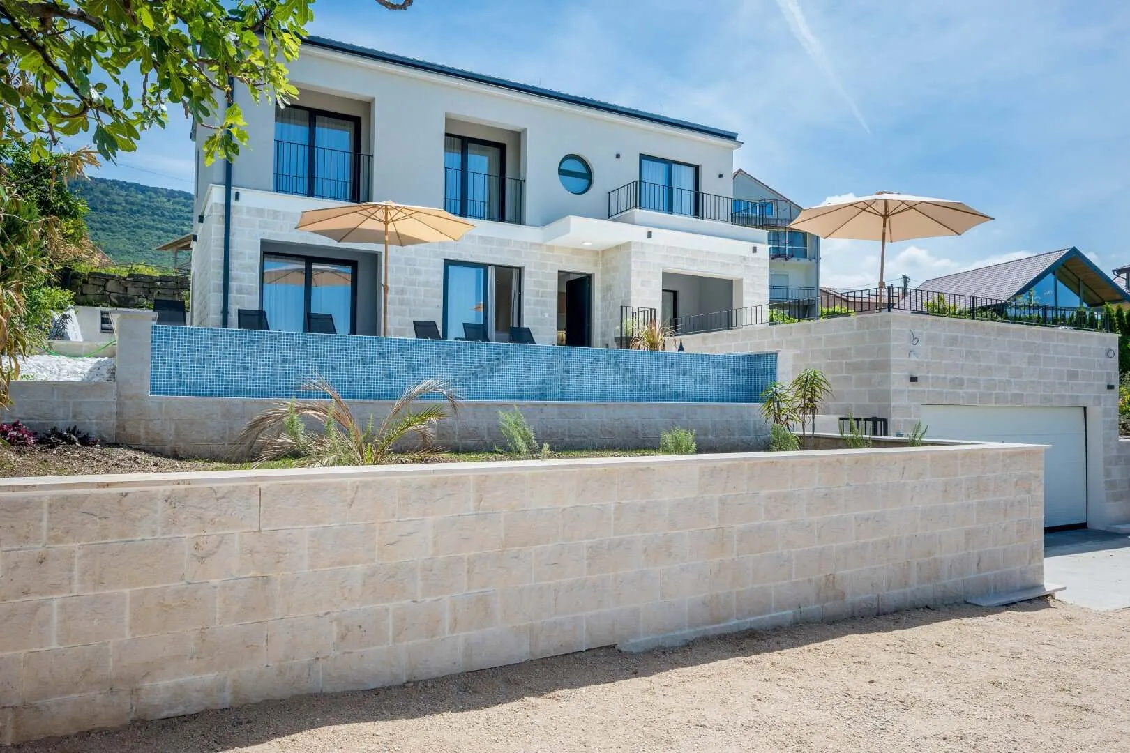 Prodaja, kuća, 250m², Mrčevac, Tivat