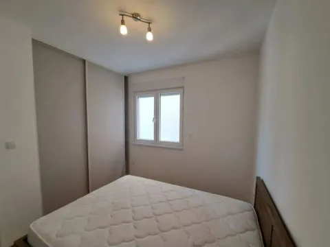 Rent, two bedroom apartment, 65m², Blok 6, Podgorica - image 7
