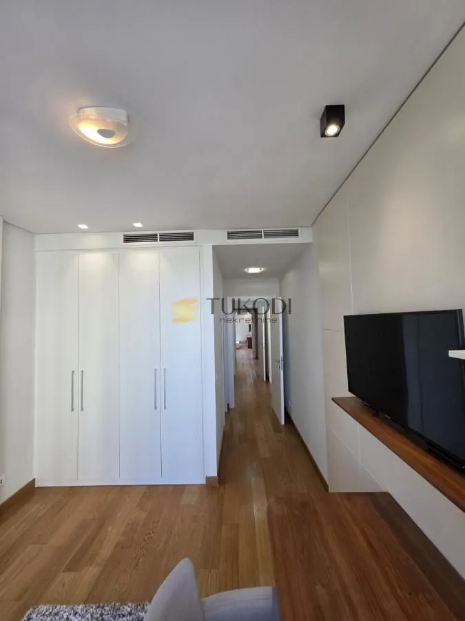 Sale, four bedroom apartment, 138m², Savski Venac, Beograd