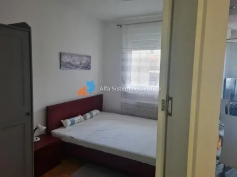 Rent, two bedroom apartment, 40m², Đeram Pijaca, Beograd - image 10