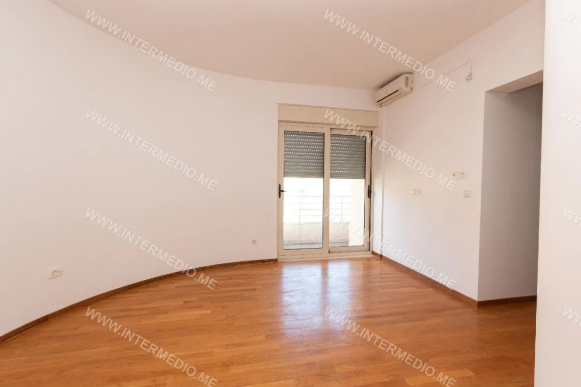 Prodaja, dvosoban stan, 126m², Igalo, Herceg Novi