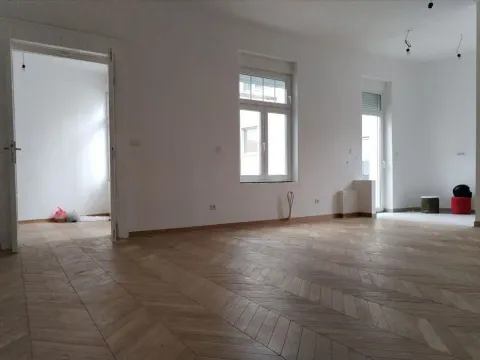 Sale, four bedroom apartment, 115m², Stari Grad, Beograd - image 14