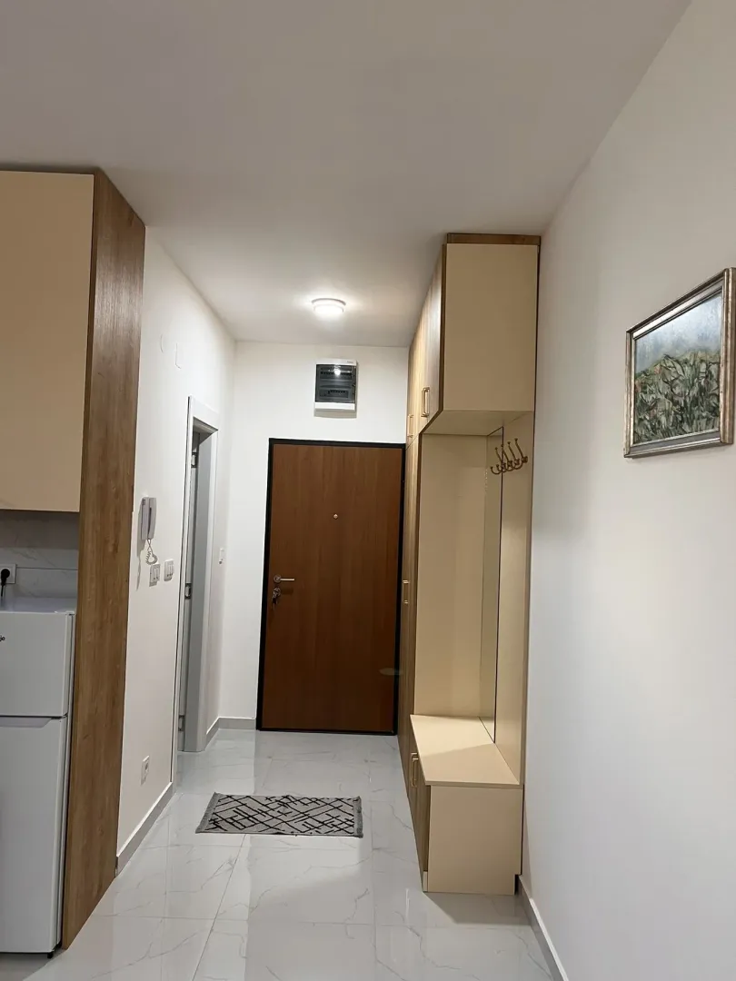 Izdavanje, jednosoban stan, 30m², City Kvart, Podgorica