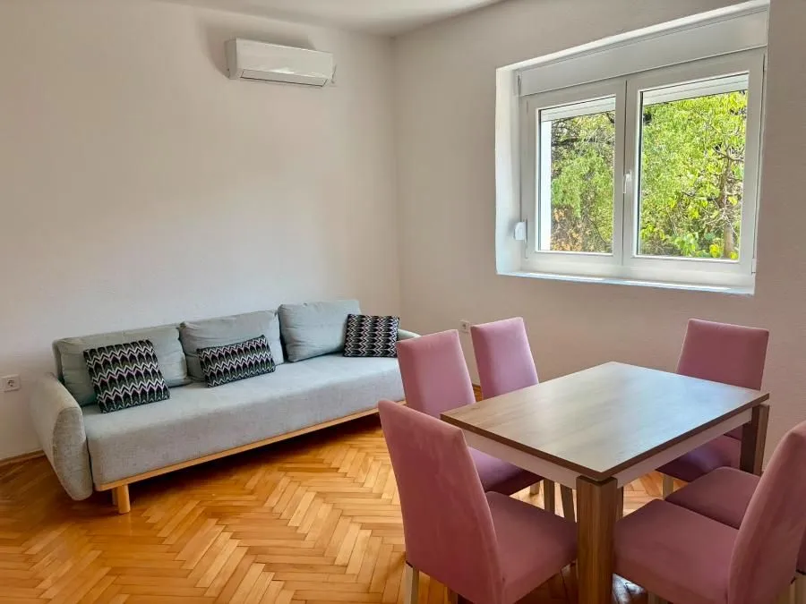 Rent, house, 125m², Ostalo, Podgorica