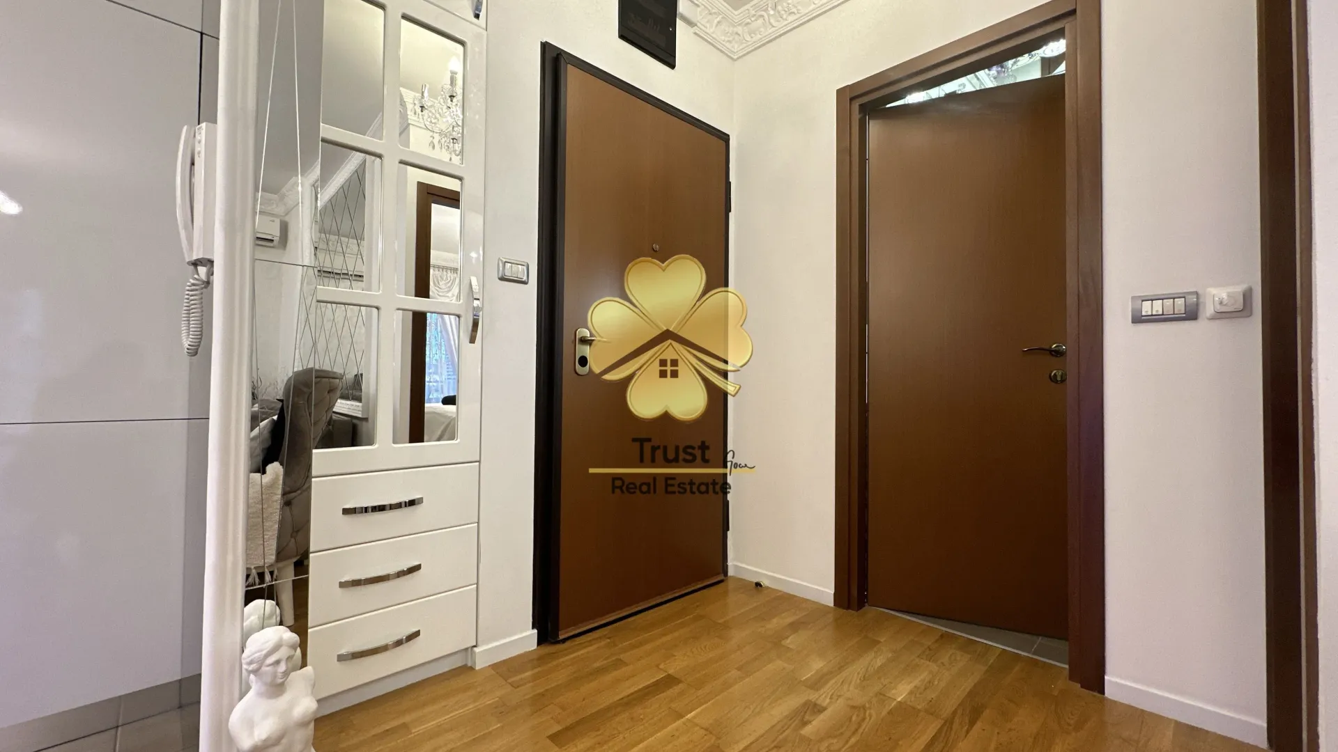 Rent, one bedroom apartment, 53m², City Kvart, Podgorica