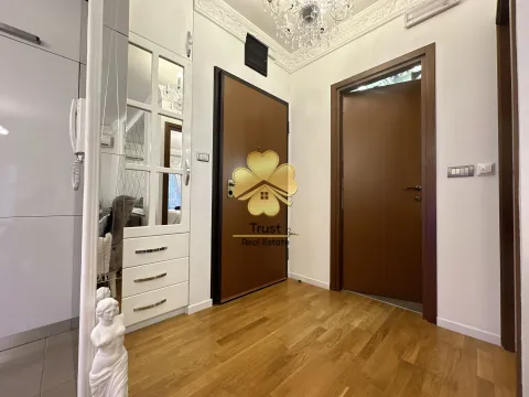 Izdavanje, jednosoban stan, 53m², City Kvart, Podgorica - image 8